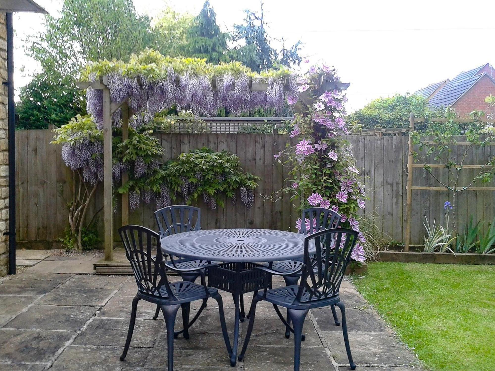 Russet Cottage Moreton-in-Marsh Экстерьер фото